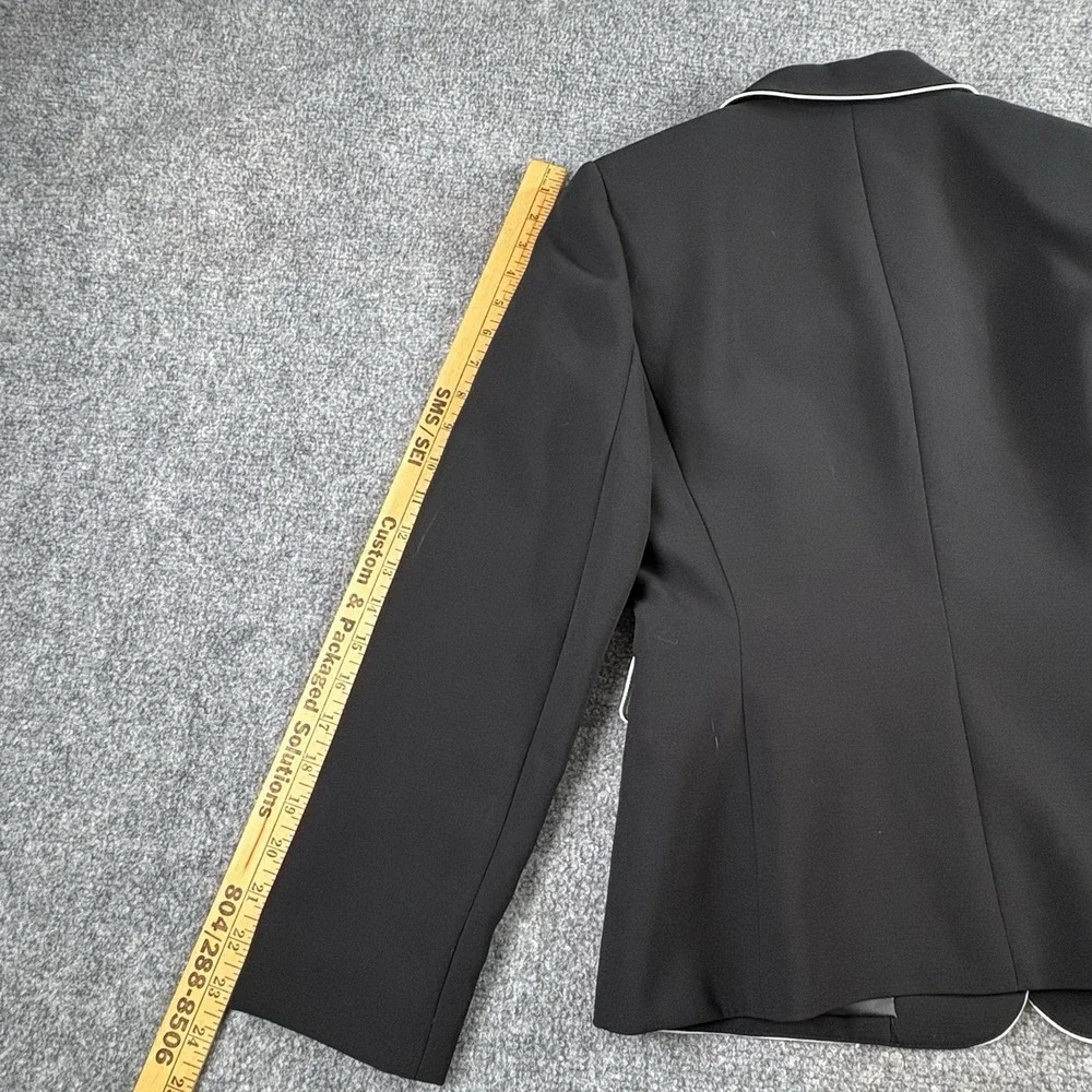 Tahari Arthur S Levine Womens 6P Black Blazer White Piping Preppy Career Office‎